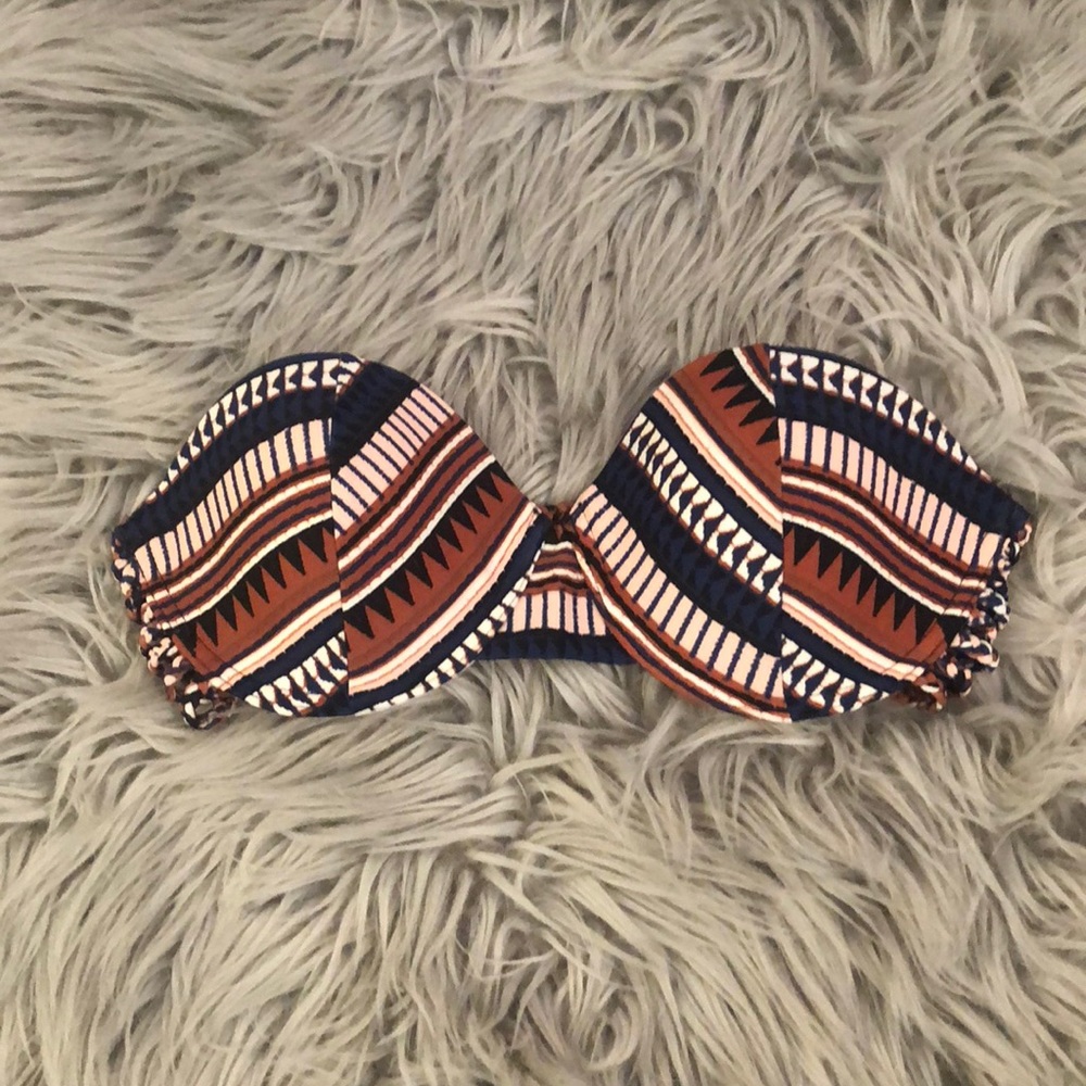 NWOT strapless bikini top